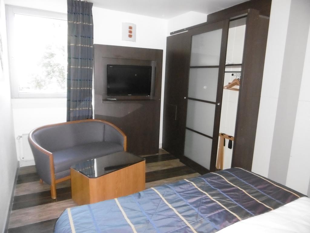 Hotel De L'Arrivee Гингам Екстериор снимка